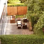 Remarque Hotel