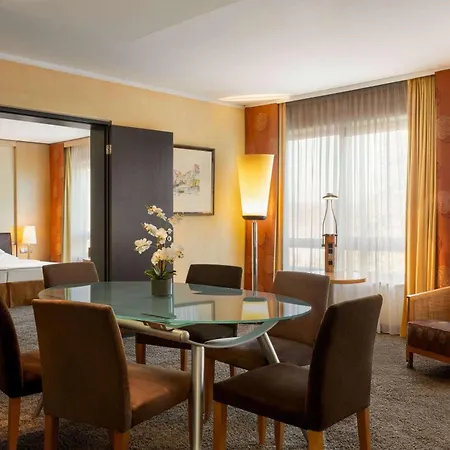 Vienna House By Wyndham Remarque 4*