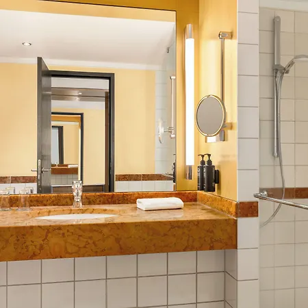 Hotel Remarque 4*